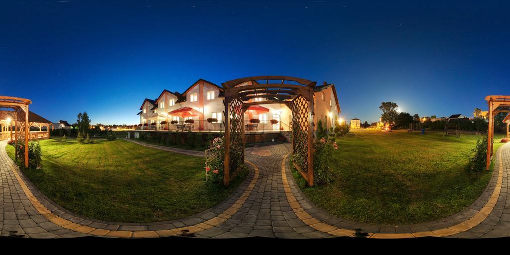 Hotel Restauracja Lorenzo Stopnica Luaran gambar