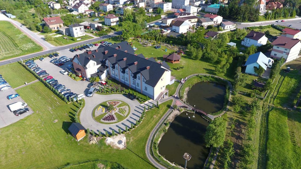 Hotel Restauracja Lorenzo Stopnica Luaran gambar